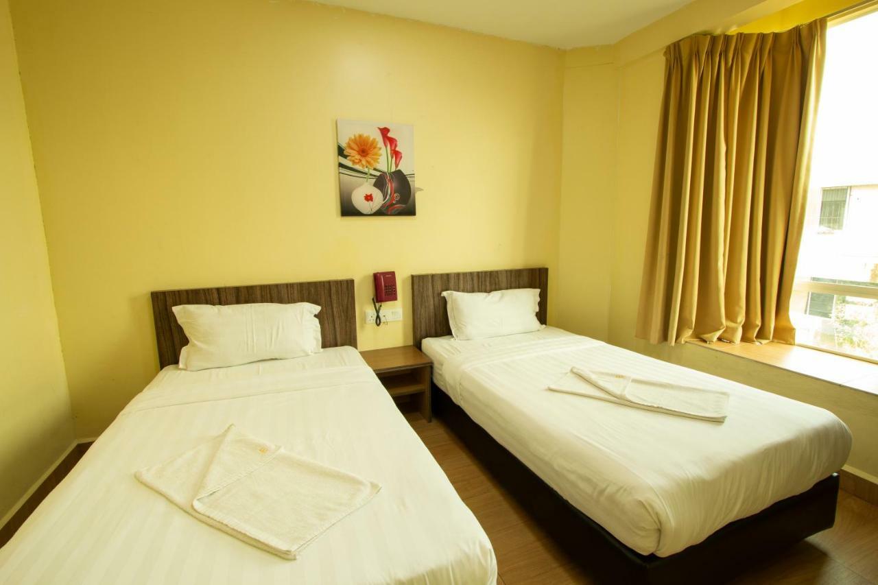 Expo Hotel Labuan Buitenkant foto