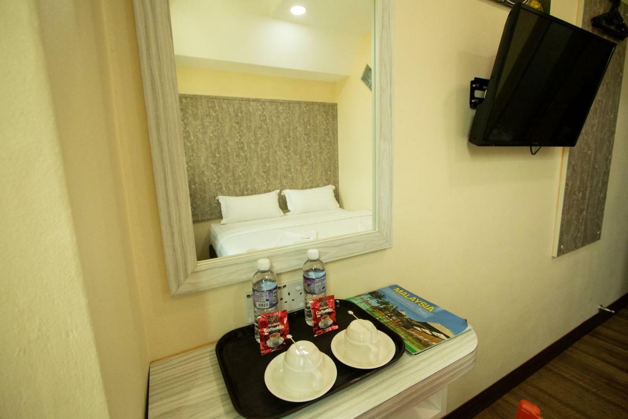 Expo Hotel Labuan Buitenkant foto